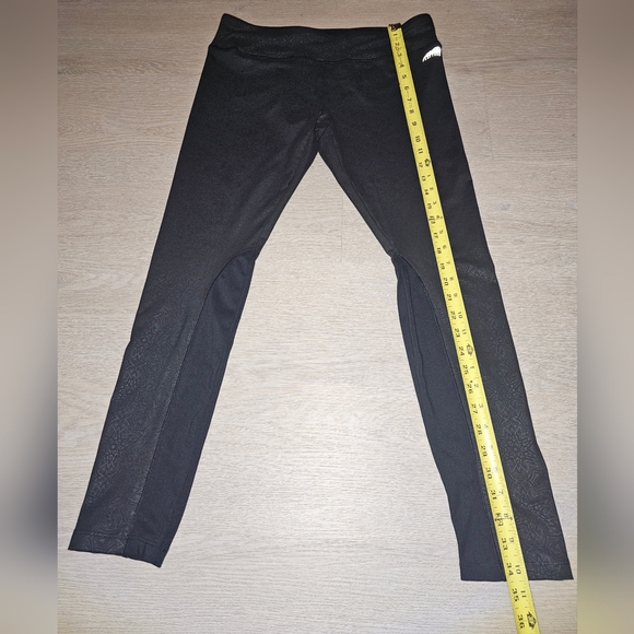 Avia Womens Brushed Reflective Camo Leggings Medium - Picture 2 of 5